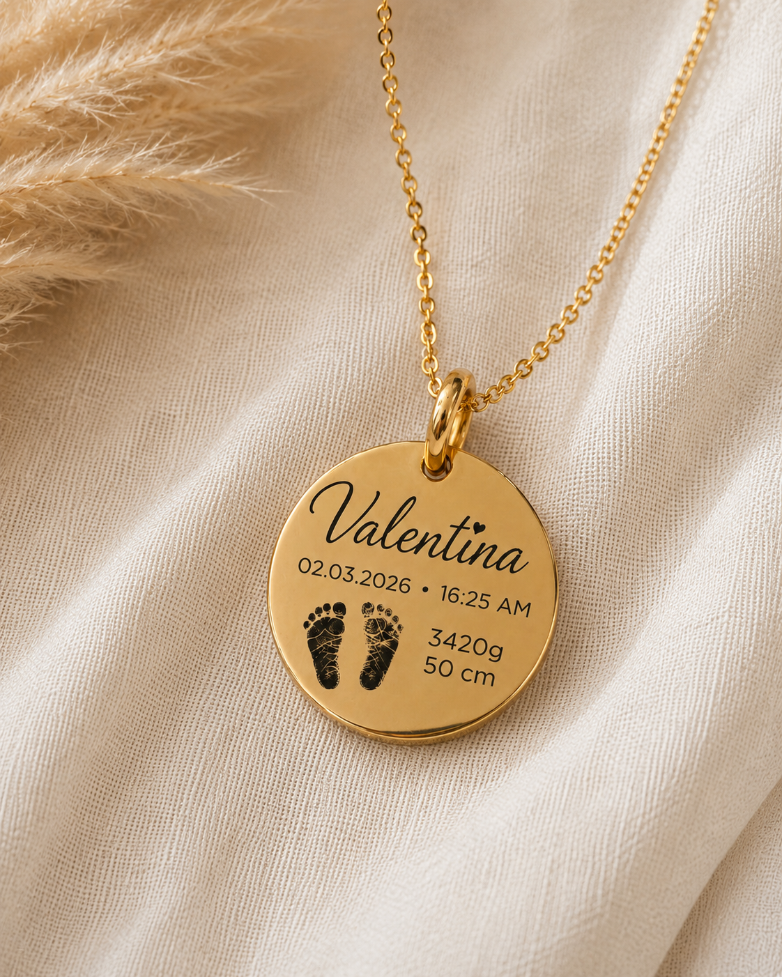 Pendant engraved Necklaces