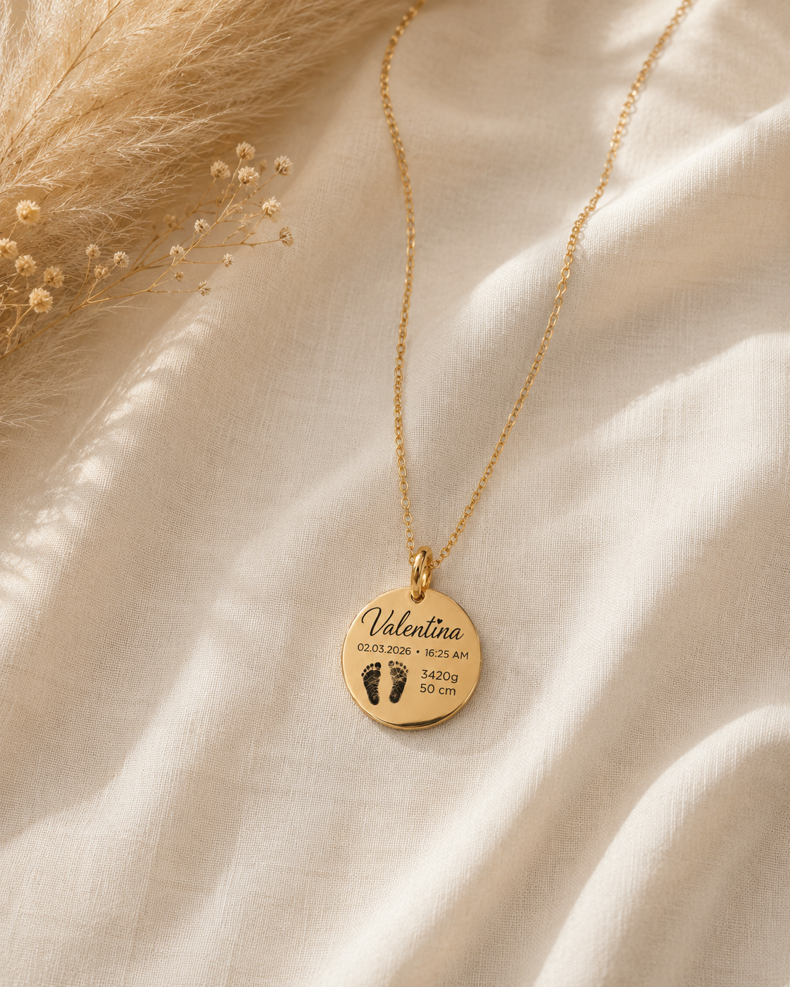 Pendant engraved Necklaces