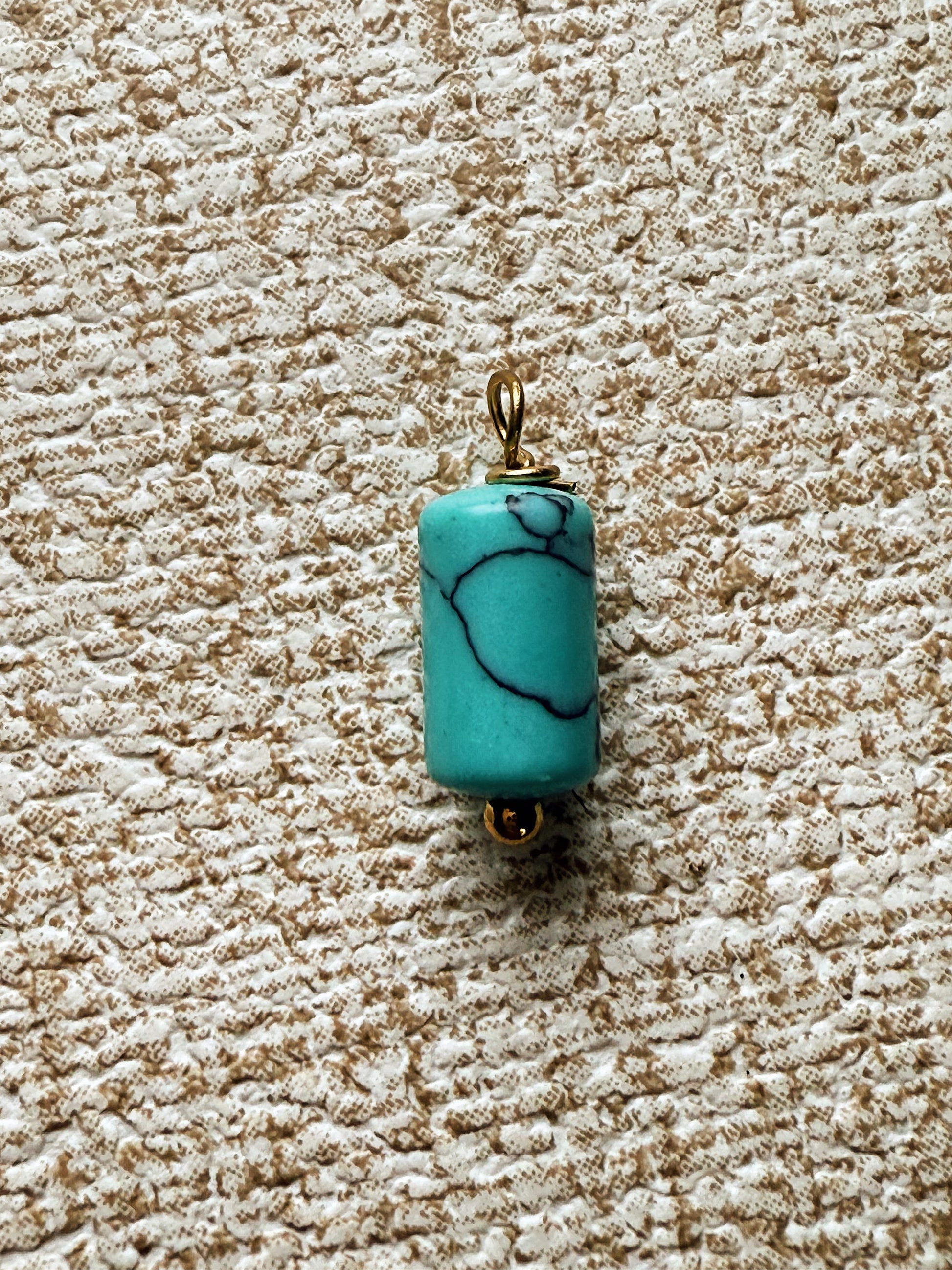 charm azul turquesa 