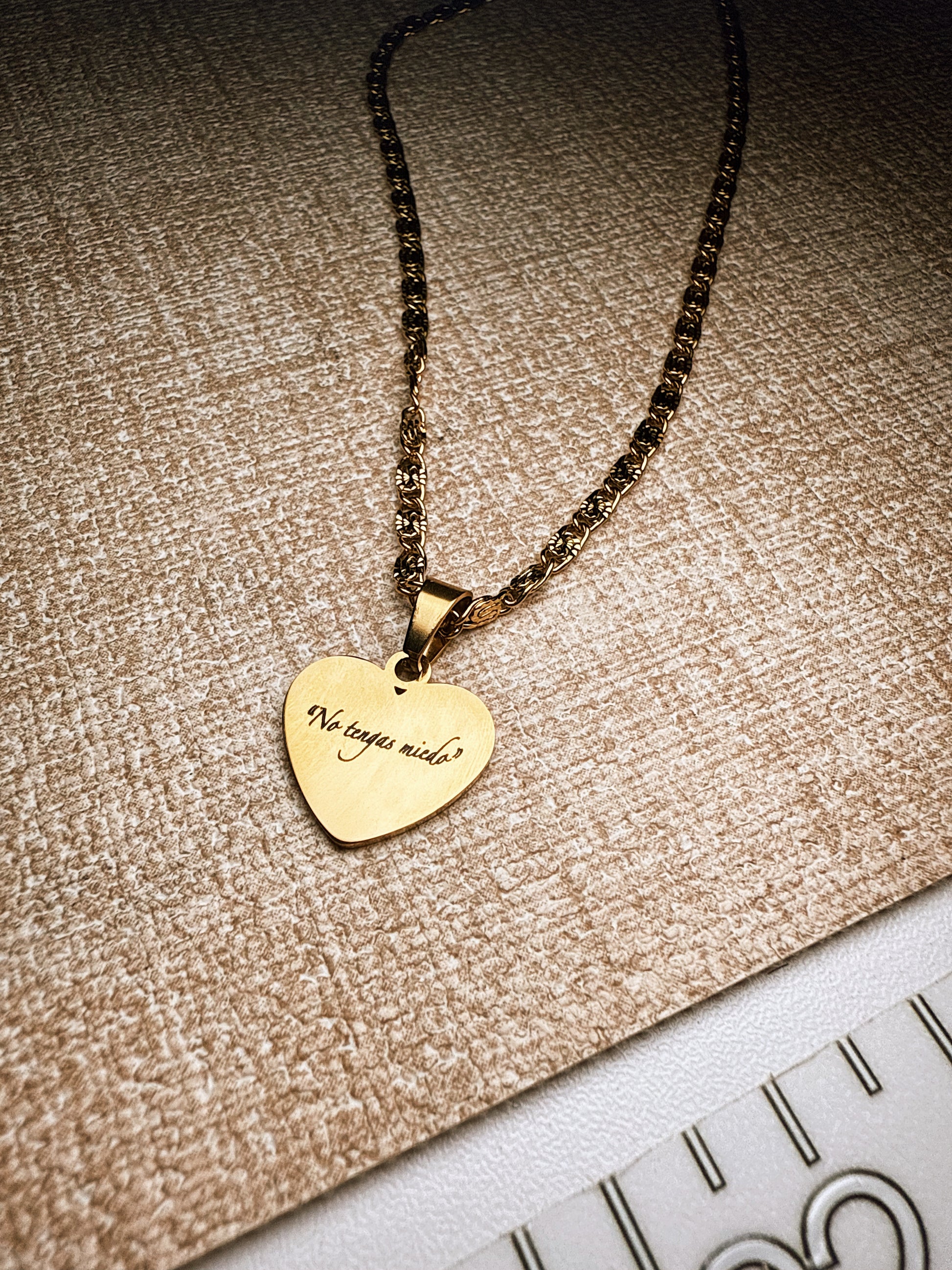No tengas miedo Necklaces