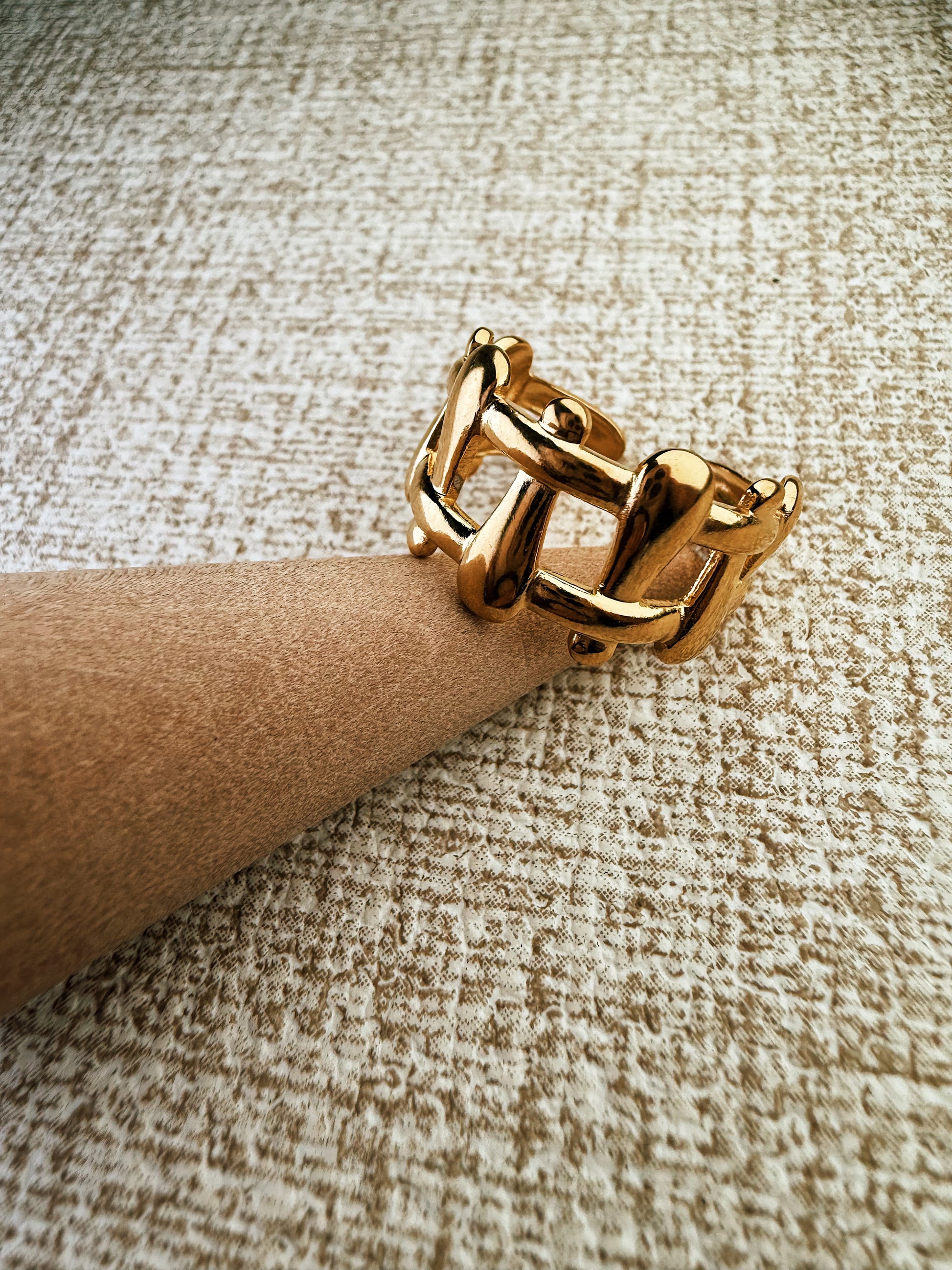 Lionela Ring