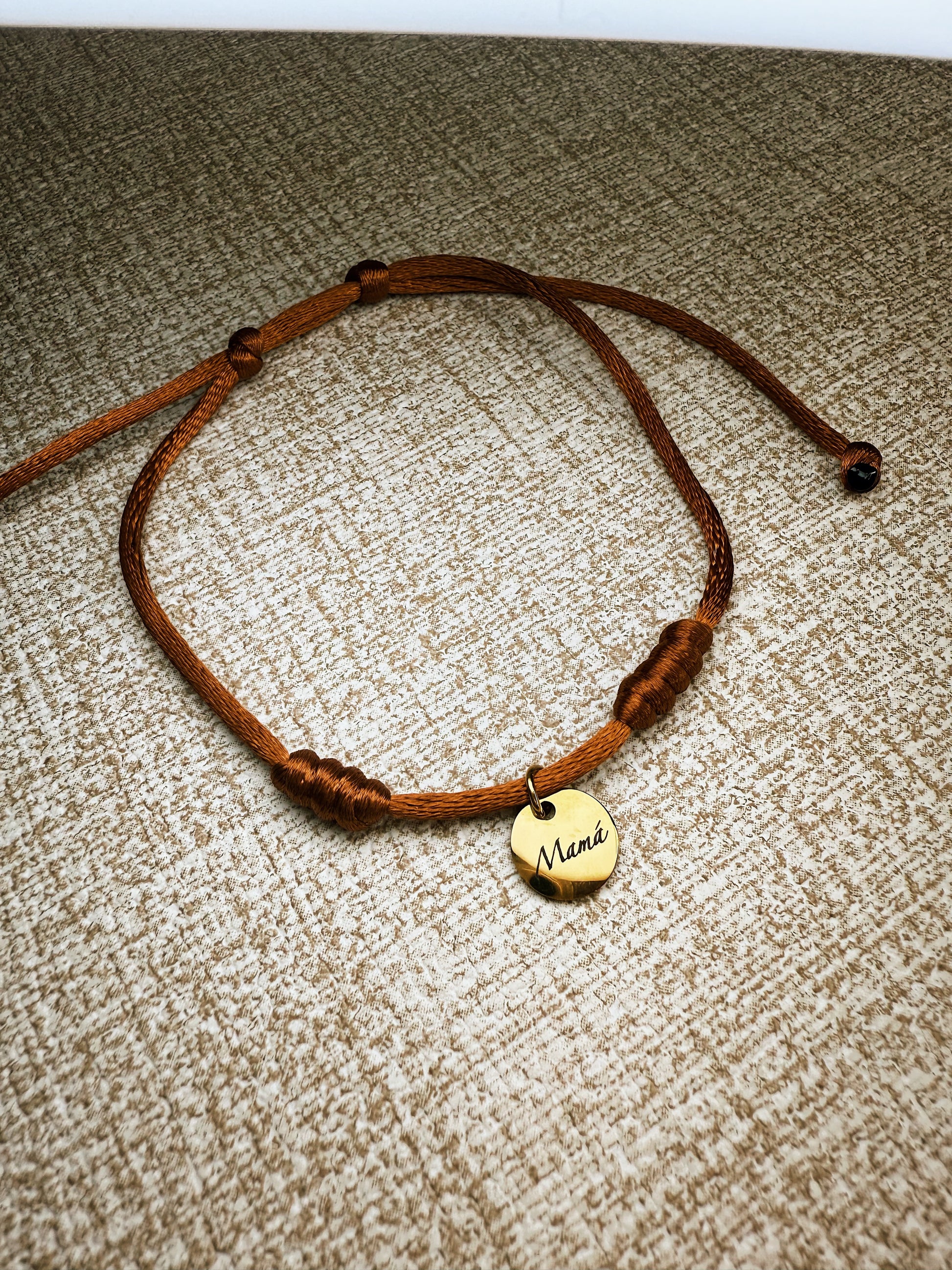 pulsera con dije de mama 