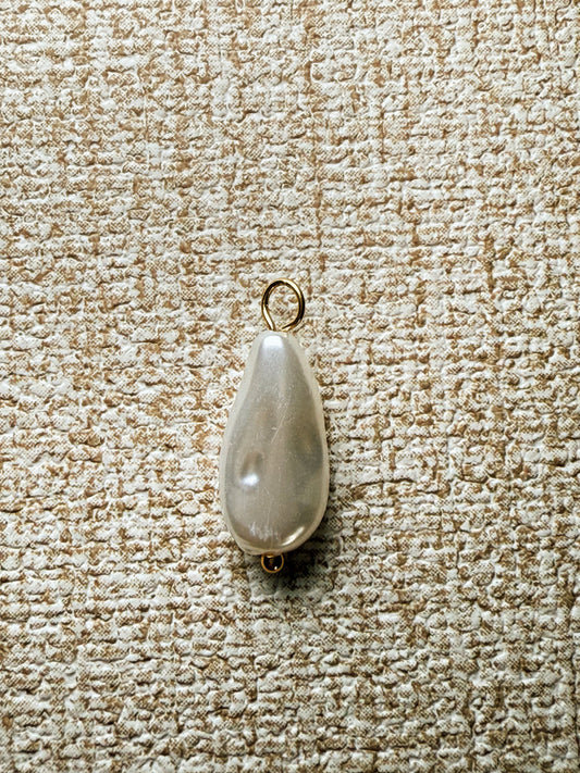piedra blanca charm 