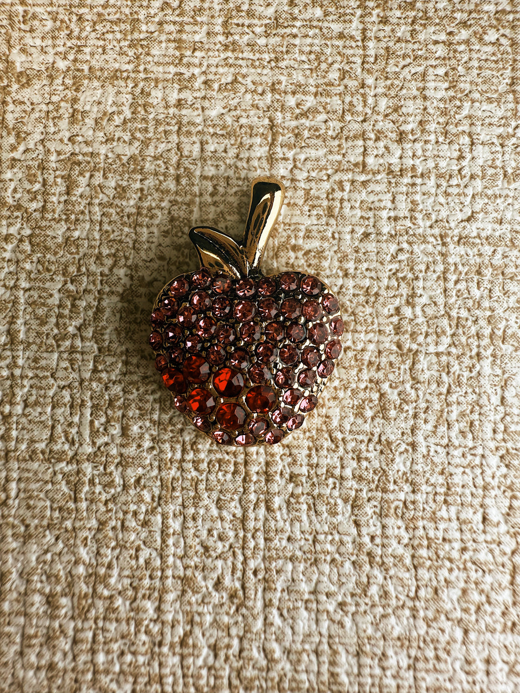 dije de manzana