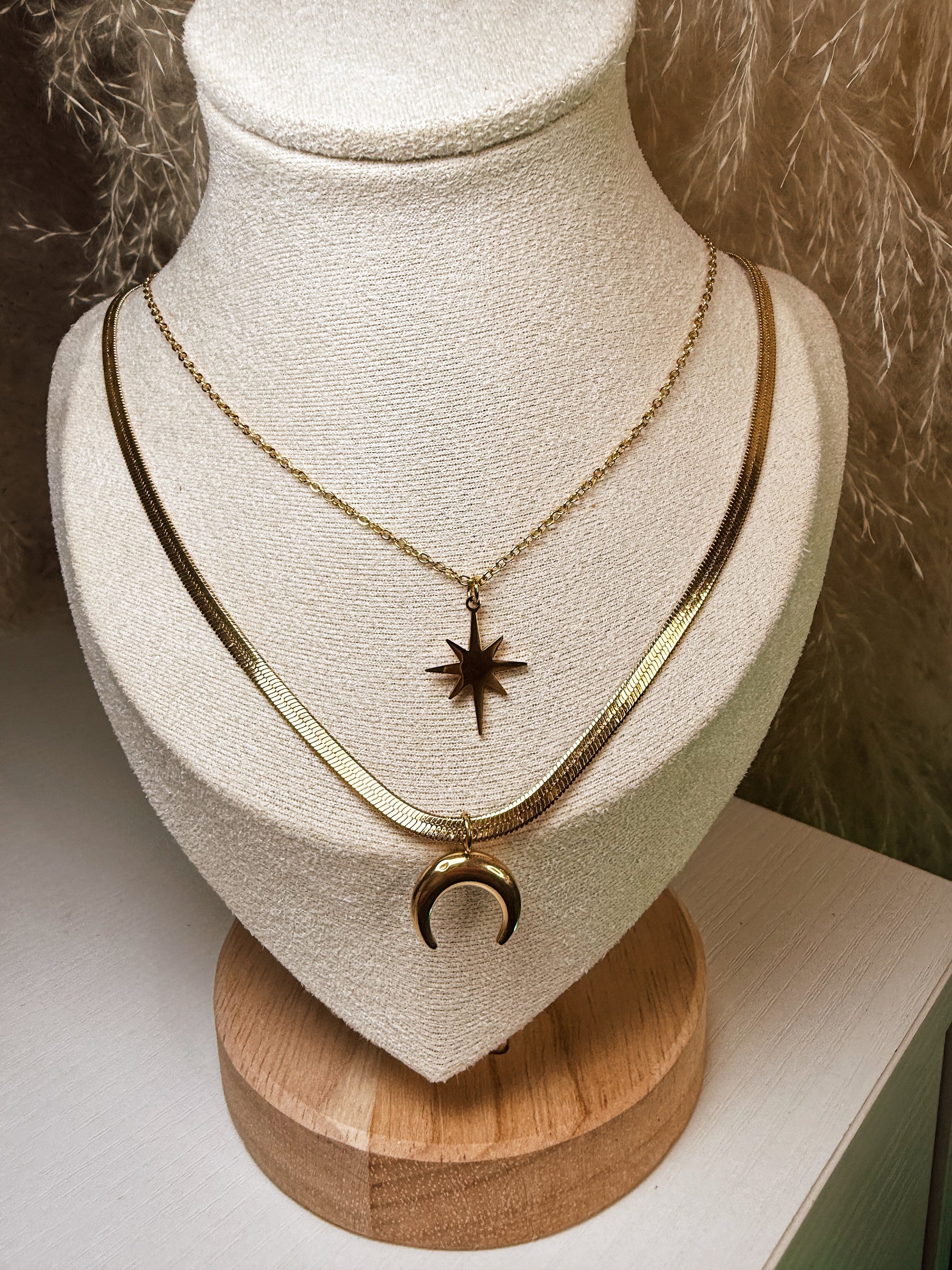 cadena de sol y luna